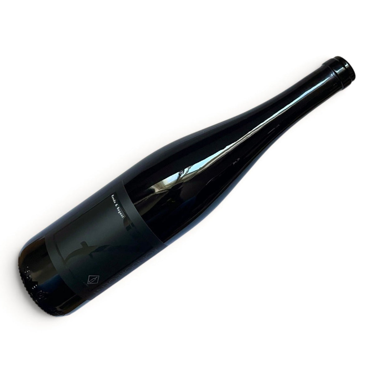 red wine bottle jakubow rondo regent